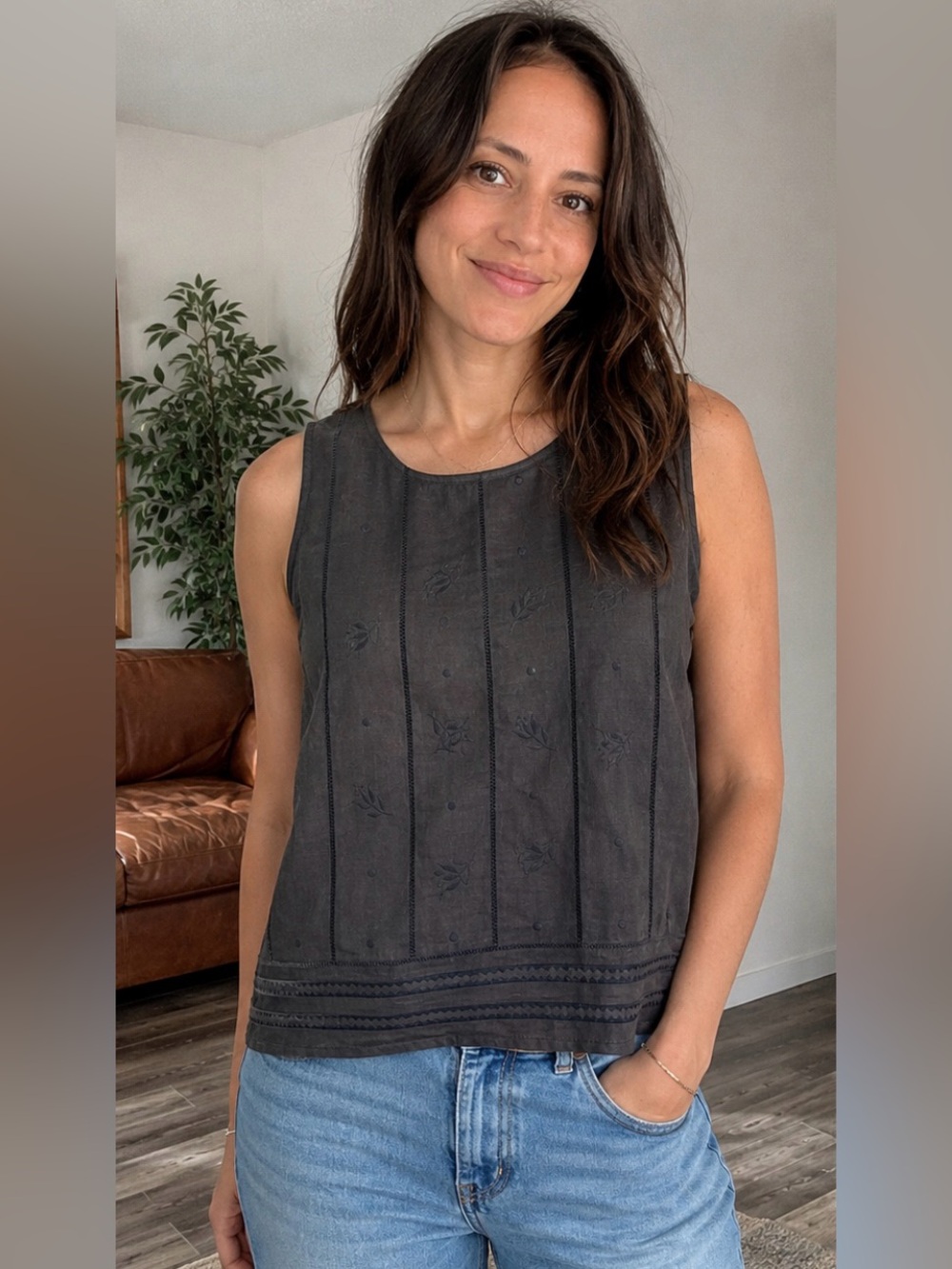 Linen Black Embroidered Tank Top Lightweight Carlie’s Court Large Euro Summer